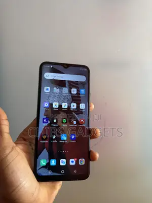 Infinix Hot 8 32 GB Black