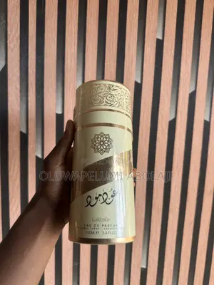 Oud Mood Eau De Parfum by Lattafa