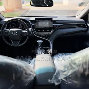 Toyota Camry SE 2021 Black