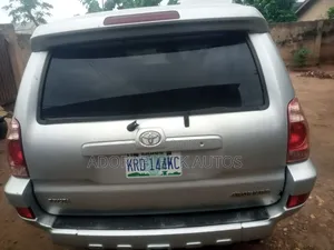 Toyota 4-Runner 2004 Silver
