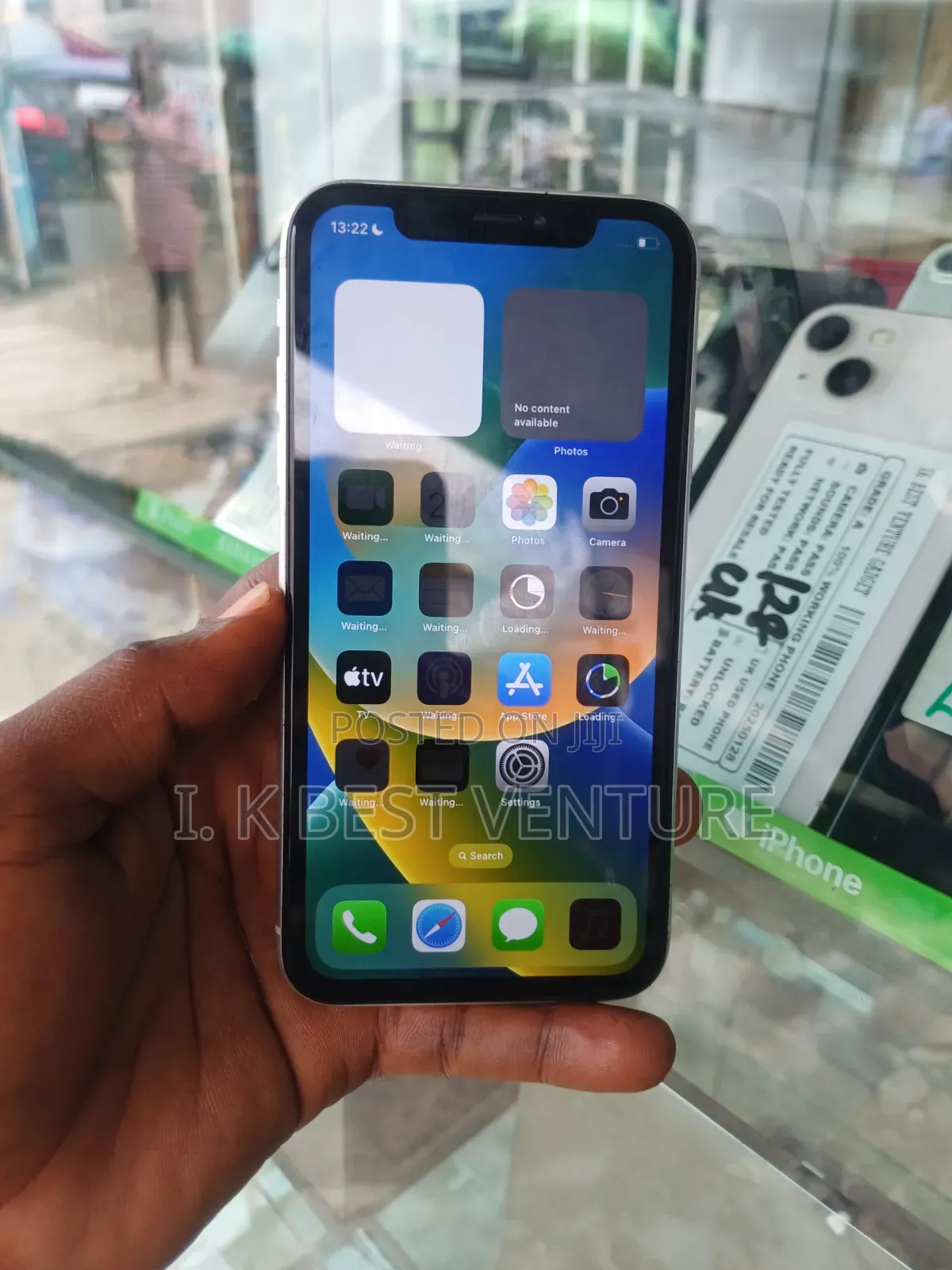 Apple iPhone XR 64 GB White