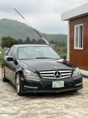 Mercedes-Benz C300 Luxury 4Matic Sedan AWD (3.5L 6cyl 7A) 2013 Black