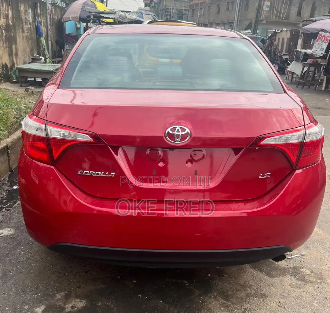 Toyota Corolla 2016 Red