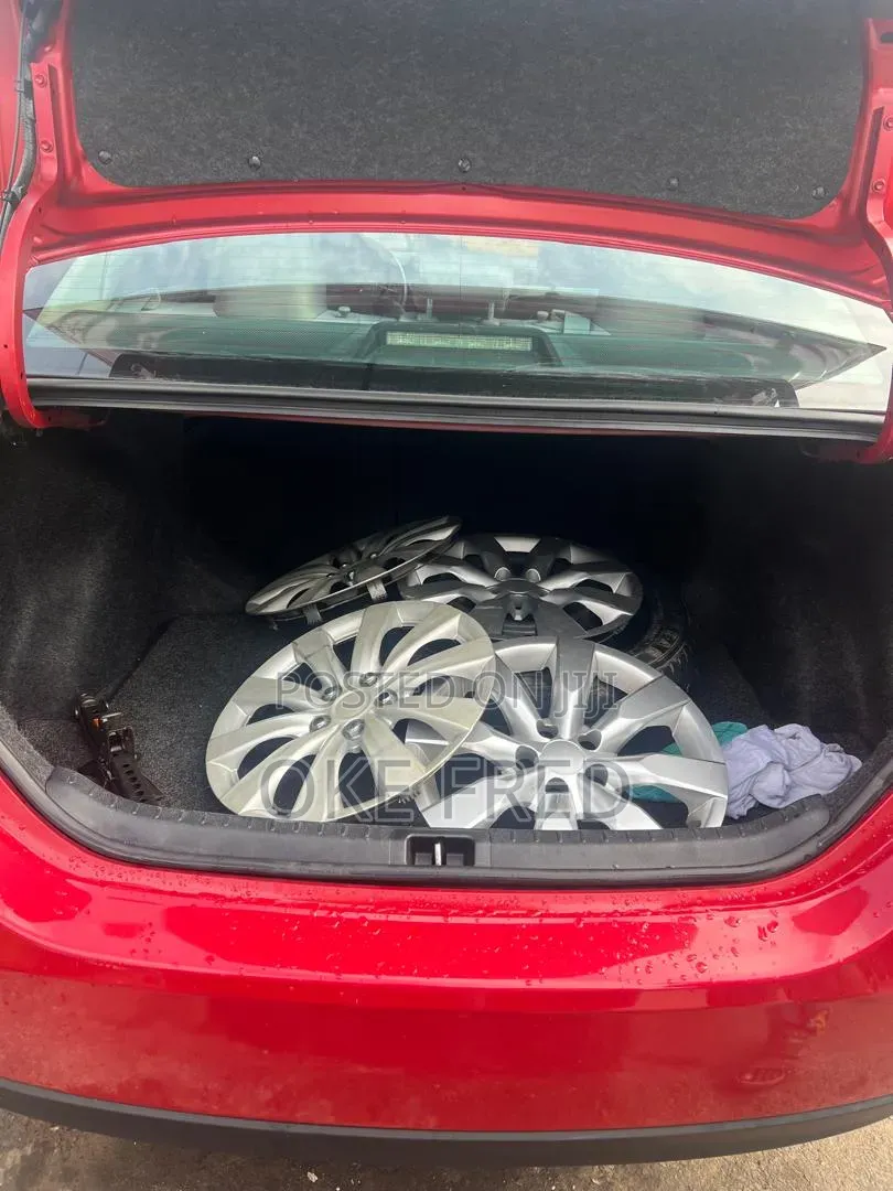 Toyota Corolla 2016 Red
