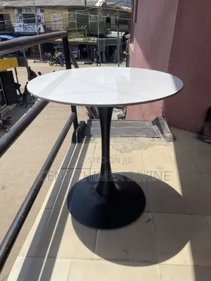 70/70 White Top Marble Table