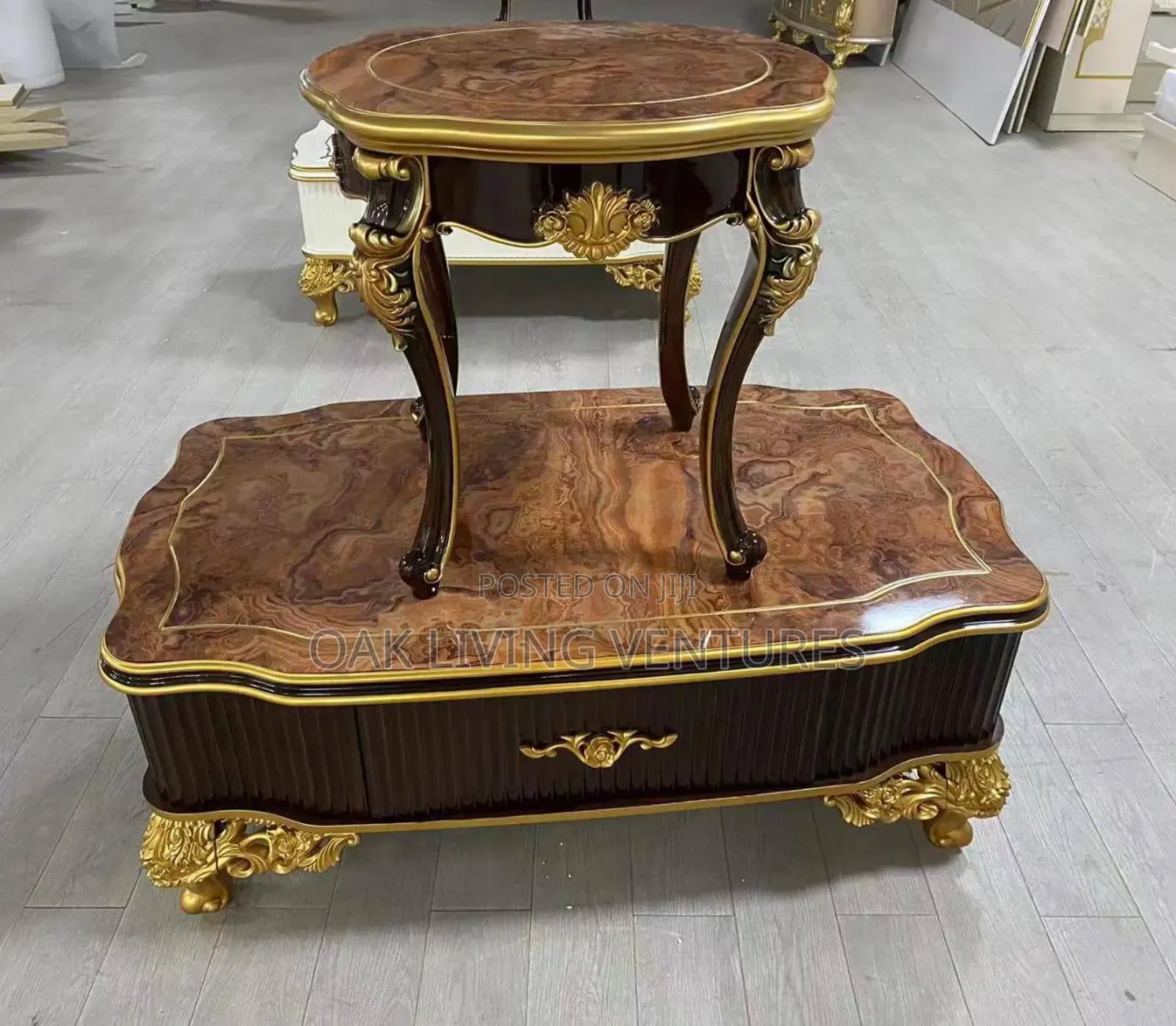 Royal Center Table