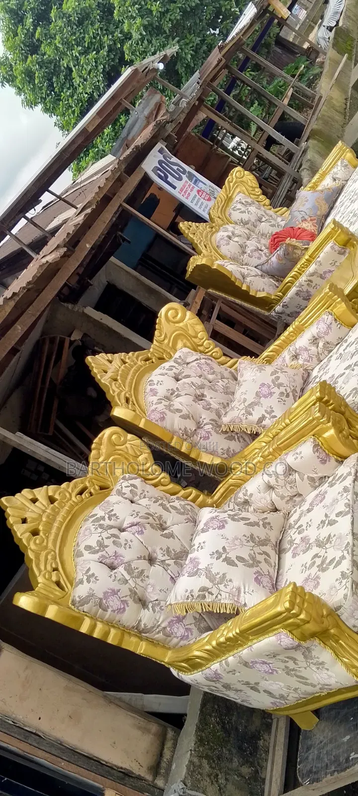 Set of Royal Chair With Center Table and 4 Side Stools