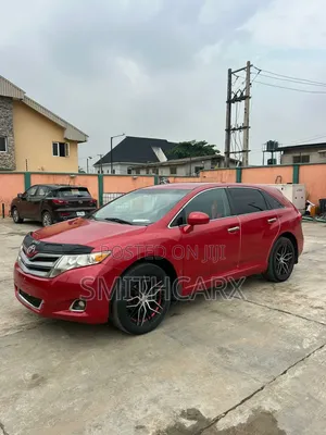 Toyota Venza 2010 Red