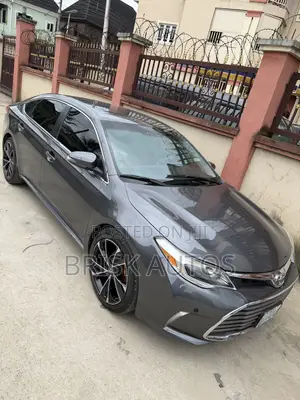 Toyota Avalon XLE 4dr Sedan (3.5L 6cyl 6A) 2015 Gray