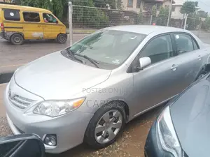 Toyota Corolla 2013 Silver