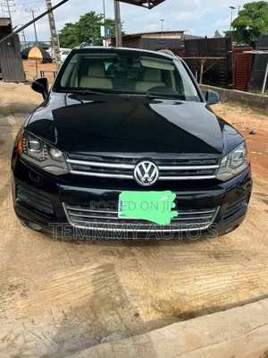 Volkswagen Touareg 2011 Black