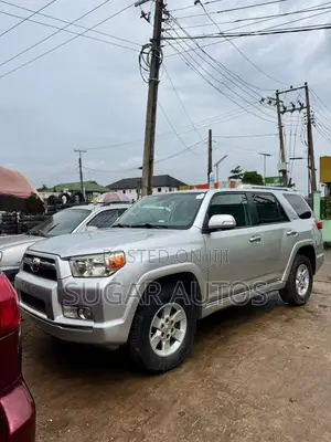 Toyota 4-Runner 2010 Silver