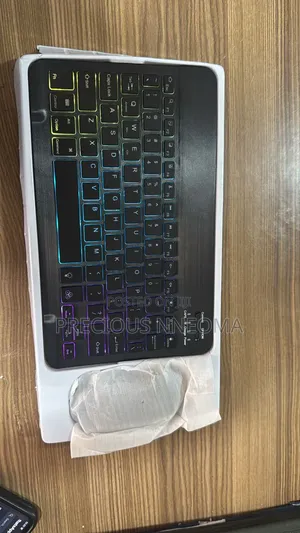Rechargeable Bluetooth Key and Mouse With RGB Light