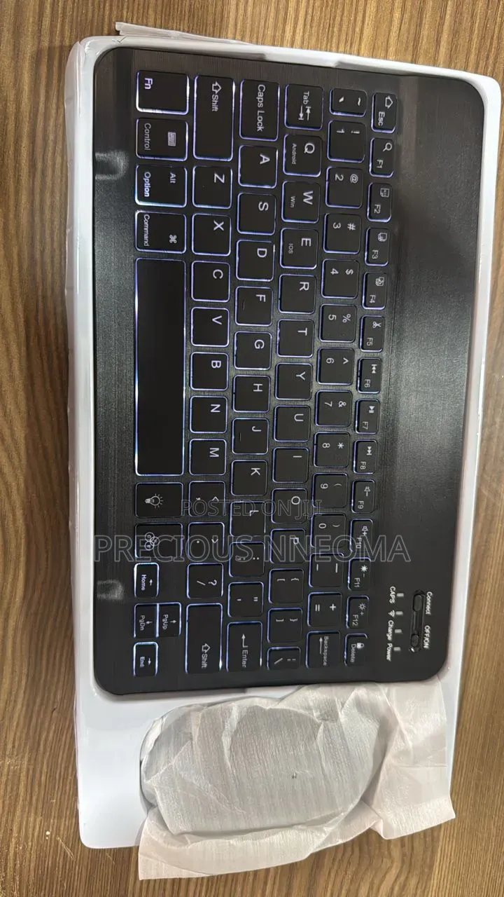 Rechargeable Bluetooth Key and Mouse With RGB Light