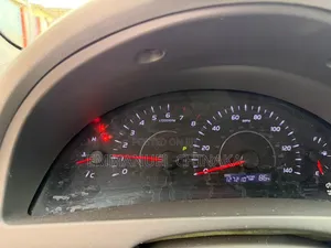 Toyota Camry 2010 Silver