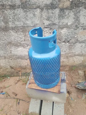 Clean 12.5 Cylinder With 2kg Gas Inside