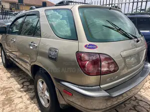 Lexus RX 300 4WD 2000 Gold