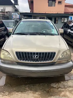 Lexus RX 300 4WD 2000 Gold