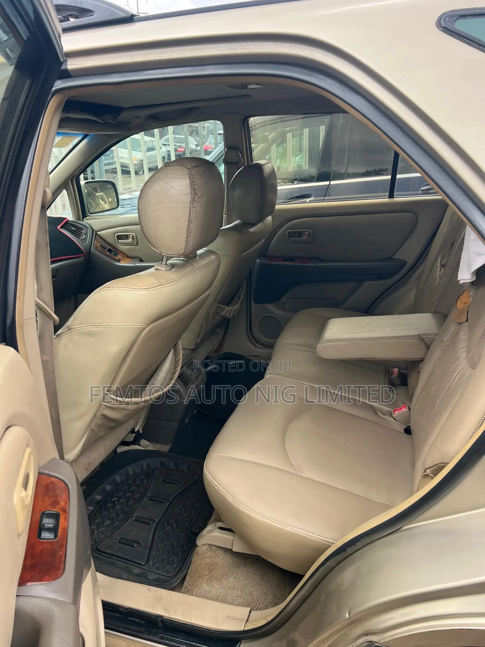 Lexus RX 300 4WD 2000 Gold