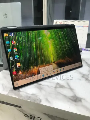 Laptop Dell Latitude 7400 2-in-1 8GB Intel Core i5 SSD 256GB