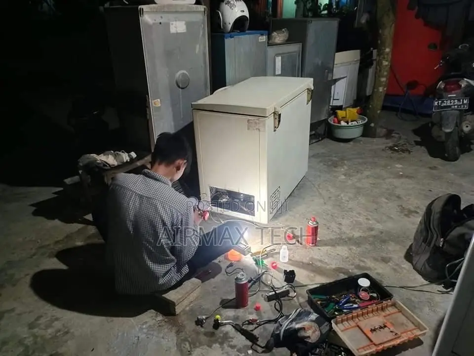 Repair Expert Fridge Man