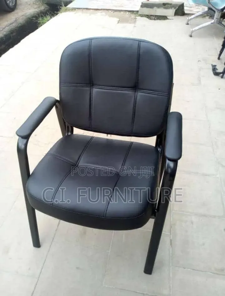 Good Table With Metal Leg Plastic Top .