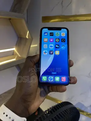 Apple iPhone XR 64 GB Red