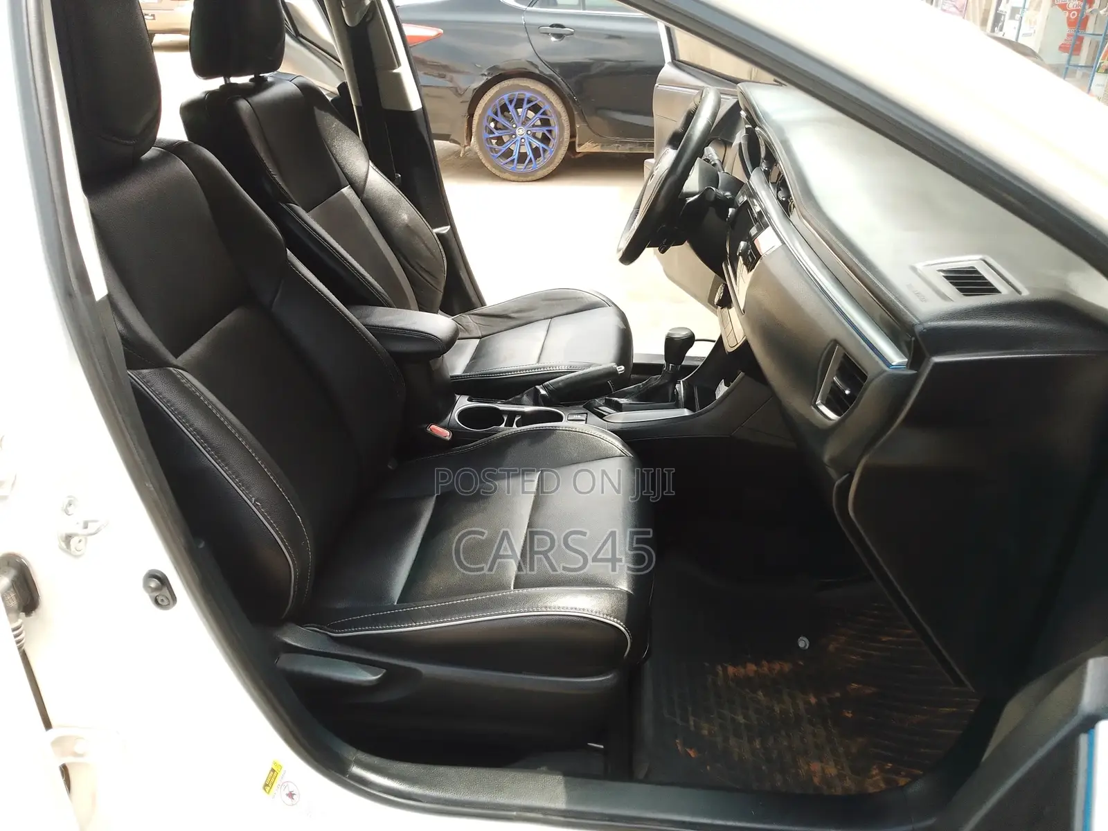 Toyota Corolla 2015 White
