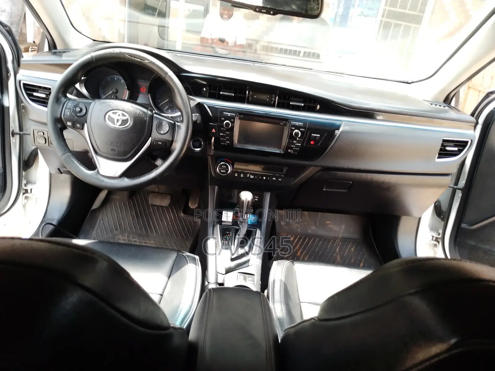 Toyota Corolla 2015 White