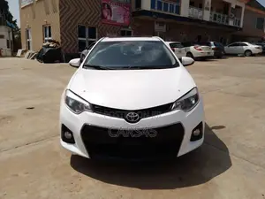 Toyota Corolla 2015 White