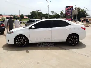 Toyota Corolla 2015 White