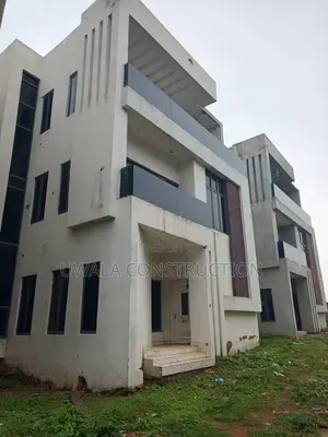 4bdrm Apartment in Jahi for sale