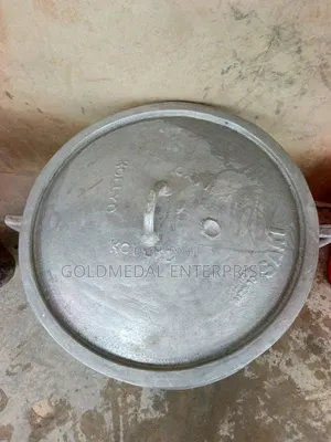 Big Iron-Casted Pot