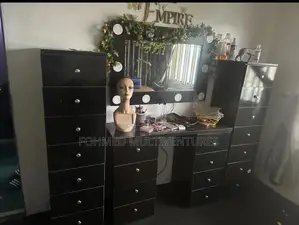 Make Up Desk