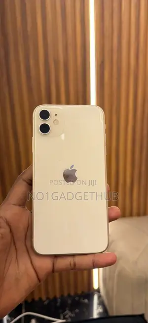 Apple iPhone 11 64 GB White