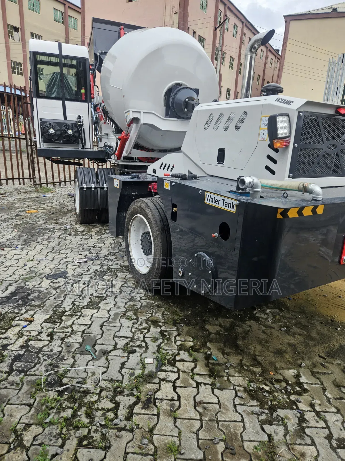 Oceanic 4cubic Mobile Selfload Concrete Mixer