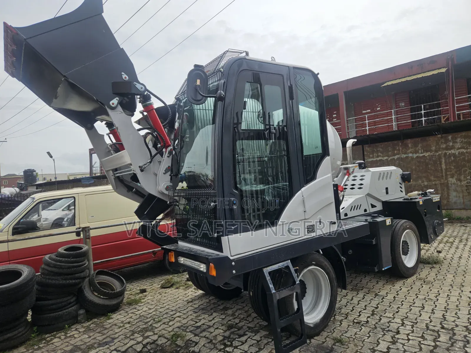 Oceanic 4cubic Mobile Selfload Concrete Mixer