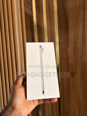 New Apple iPhone Air 256 GB Blue