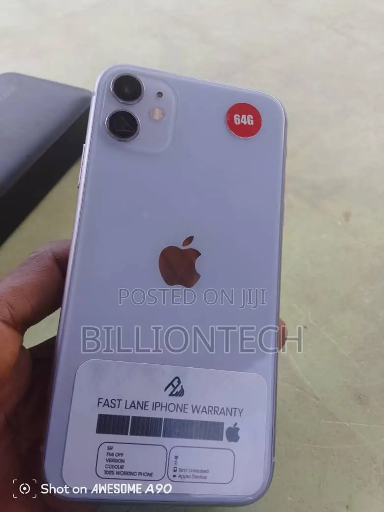Apple iPhone 11 64 GB Silver