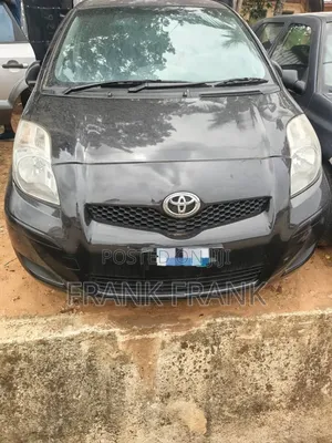 Toyota Yaris 2010 Black