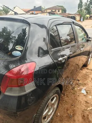 Toyota Yaris 2010 Black