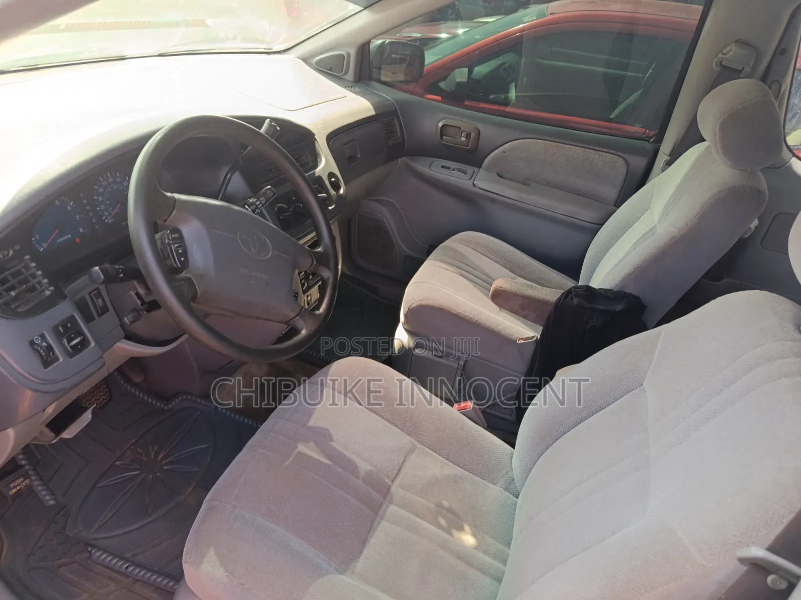 Toyota Sienna 2002 Silver
