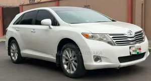 Toyota Venza 2010 White