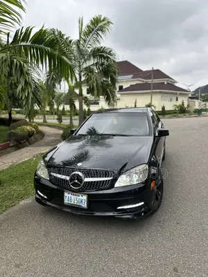 Mercedes-Benz C300 Sport 4Matic Sedan AWD (3.0L 6cyl 7A) 2010 Black