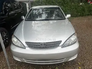 Toyota Camry 2003 Silver