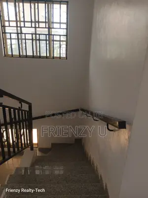 4bdrm Duplex in Estate for sale