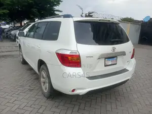 Toyota Highlander 2009 White