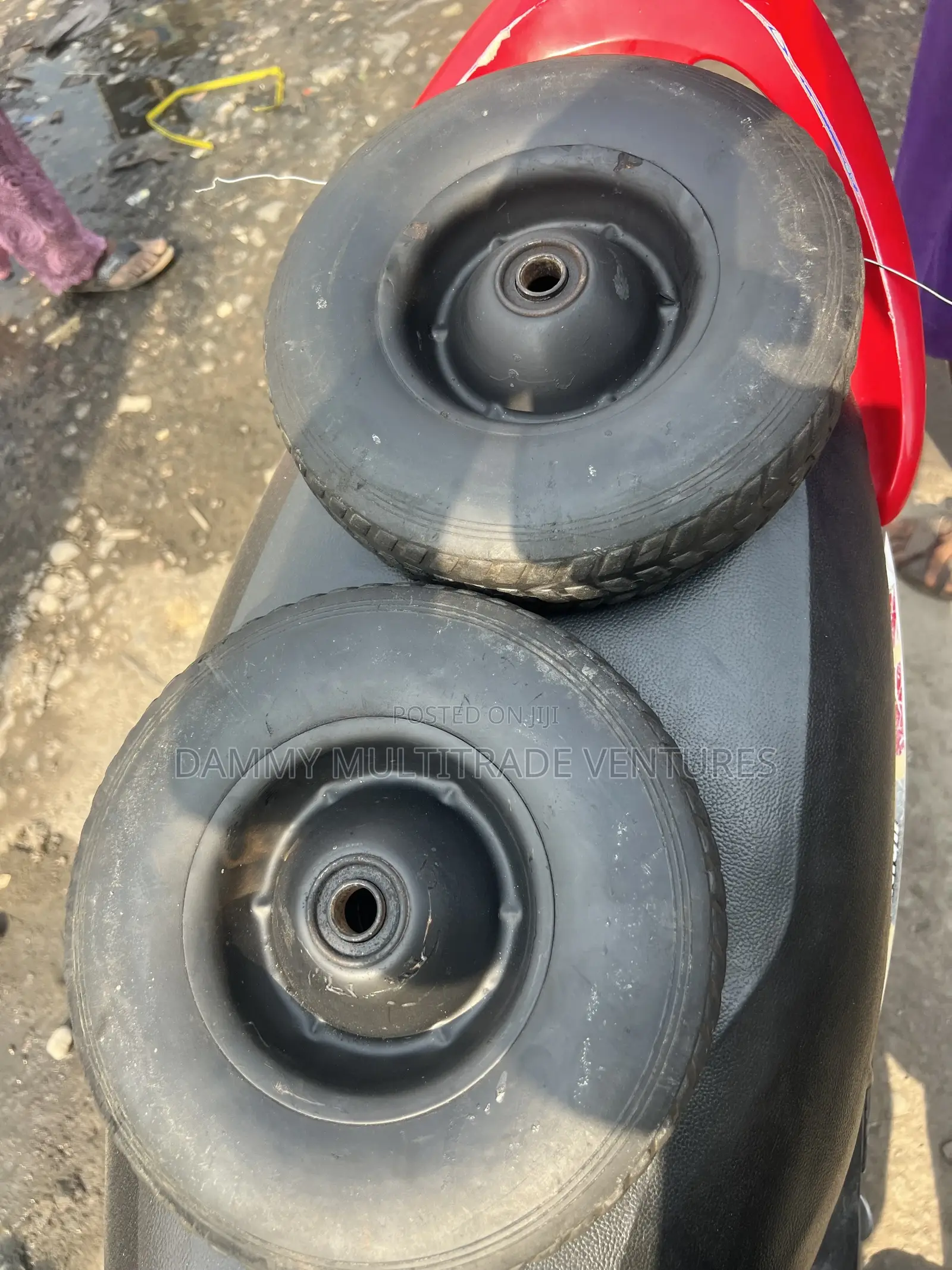 10-Inch Pneumatic Caster Wheel Features
