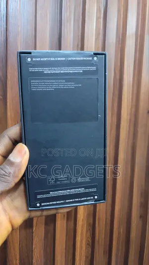 New Samsung Galaxy S24 256 GB Black