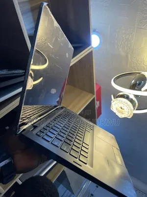 Laptop Dell Latitude 5300 8GB Intel Core i5 SSD 256GB
